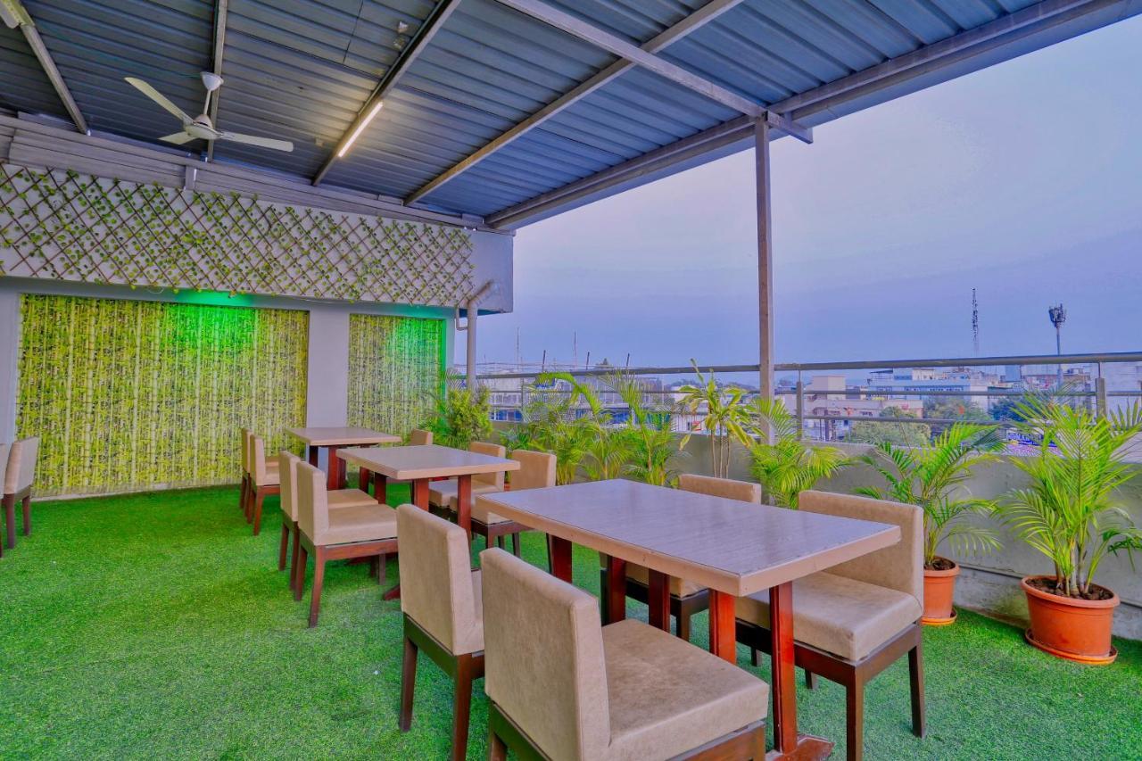 Hotel Galaxy Indore Exterior foto