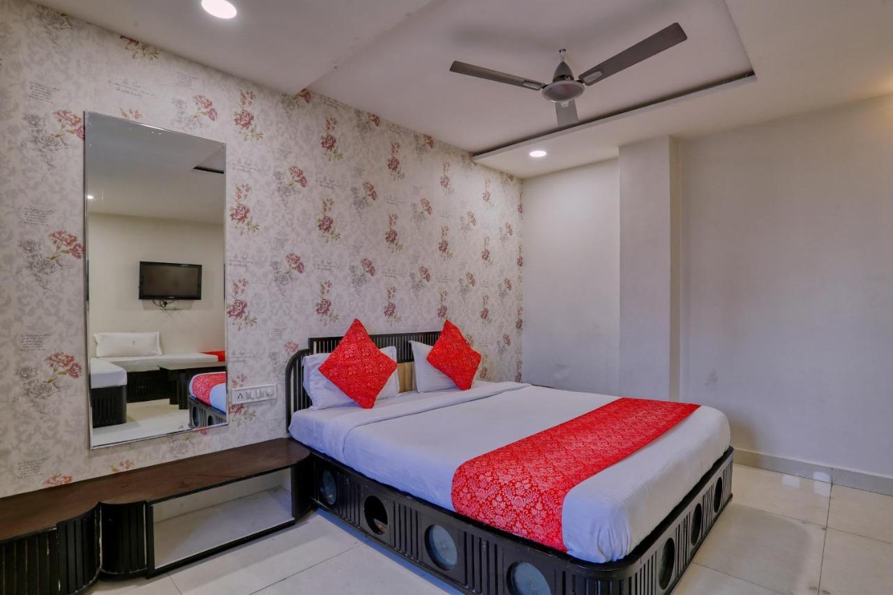Hotel Galaxy Indore Exterior foto
