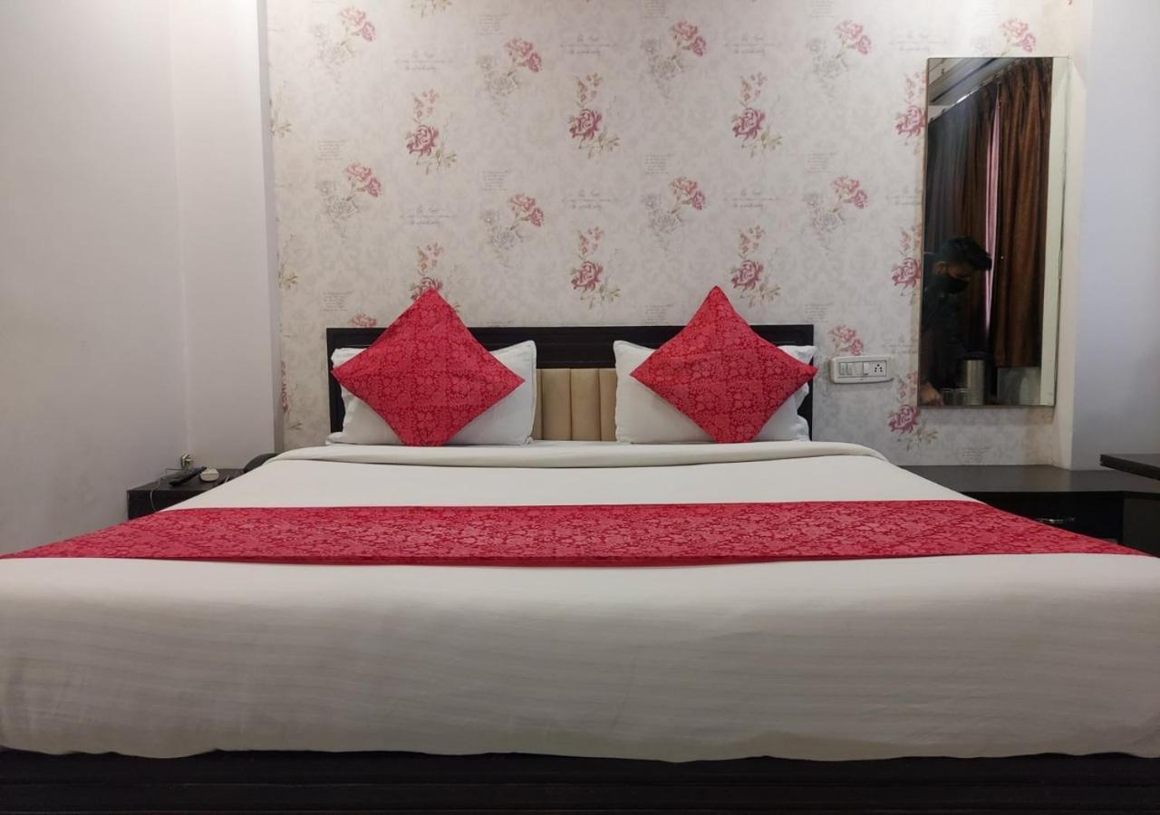 Hotel Galaxy Indore Exterior foto